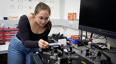 Celeste Baca, 28, was one of 17 City Colleges of Chicago students who participated in three weeks of lectures, demonstrations, lab tours and career development seminars on the University of Chicago campus for the UChicago Pritzker School of Molecular Engineering’s Introduction to Molecular Engineering course. (Photo by Jason Smith)